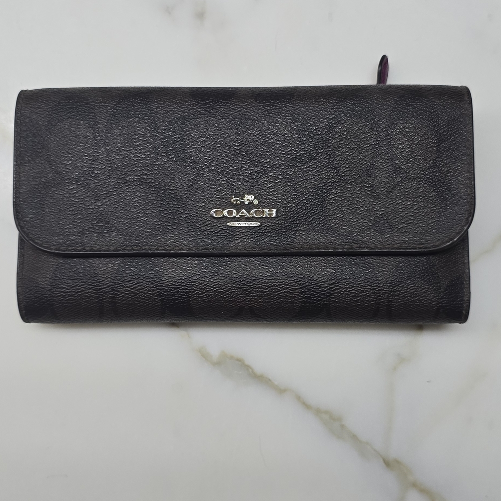 Coach Black Leather Continental Zip Wallet with Silver Logo